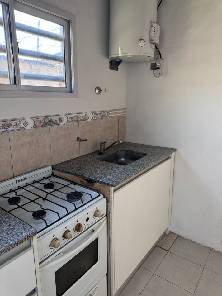 ALQUILER PH DOS DORM EN 42 Y 142