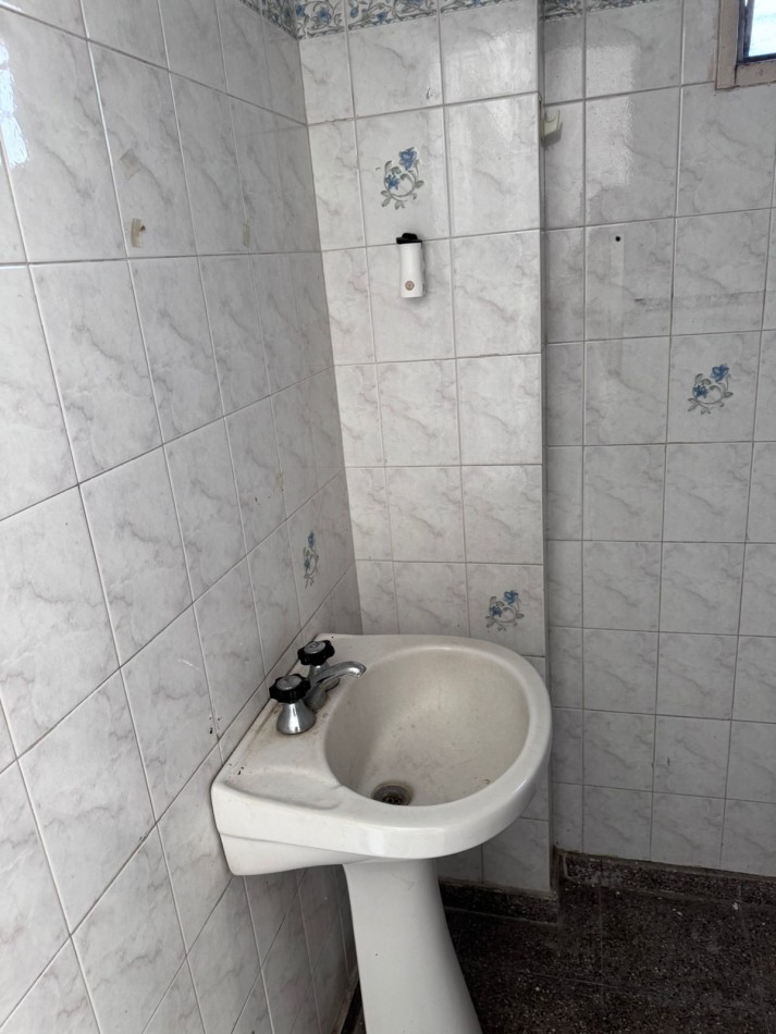 ALQUILER PH DOS DORM EN 42 Y 142