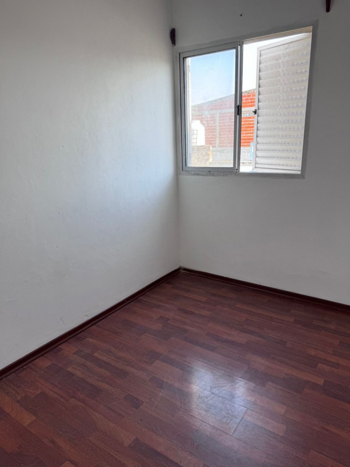 ALQUILER PH DOS DORM EN 42 Y 142