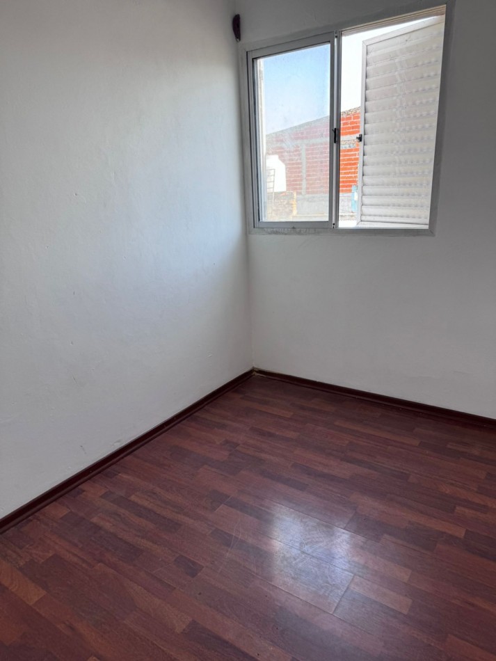 ALQUILER PH DOS DORM EN 42 Y 142