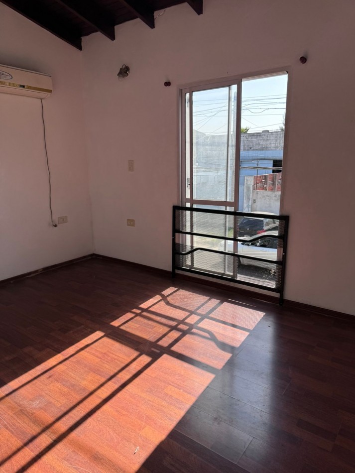 ALQUILER PH DOS DORM EN 42 Y 142