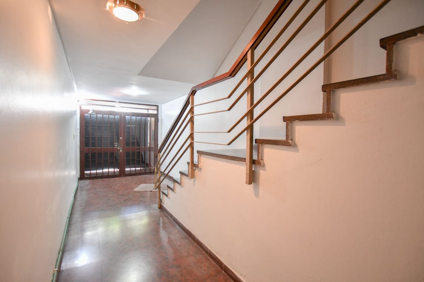 VENTA Oficina 8 entre 53 y 54