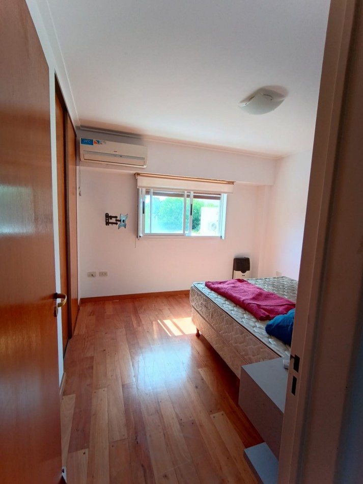 Alquiler semipiso 1 dormitorio 46 y 2