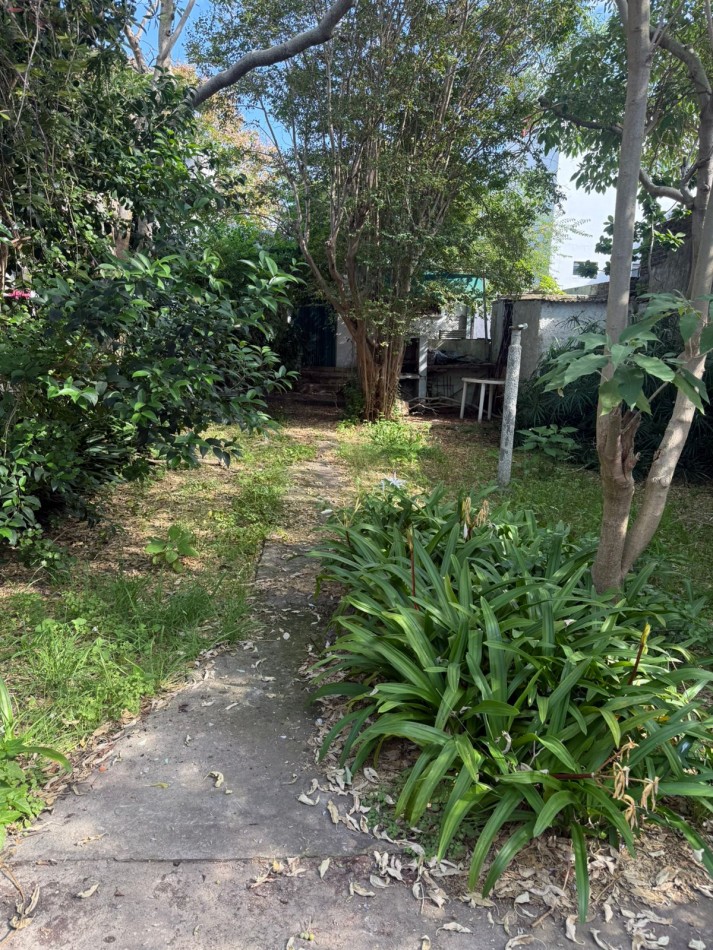 CASA A RECICLAR EN VENTA 123 ENTRE 6BIS Y 7