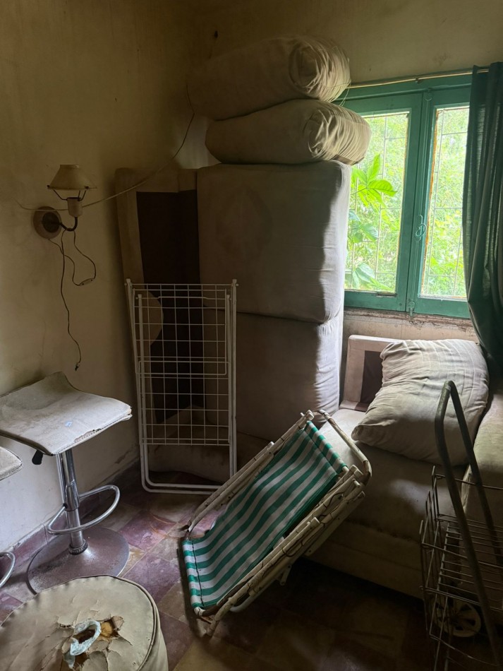 CASA A RECICLAR EN VENTA 123 ENTRE 6BIS Y 7