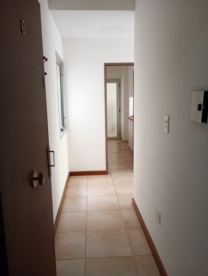 ALQUILER DPTO UN DORM EN 60 Y 3