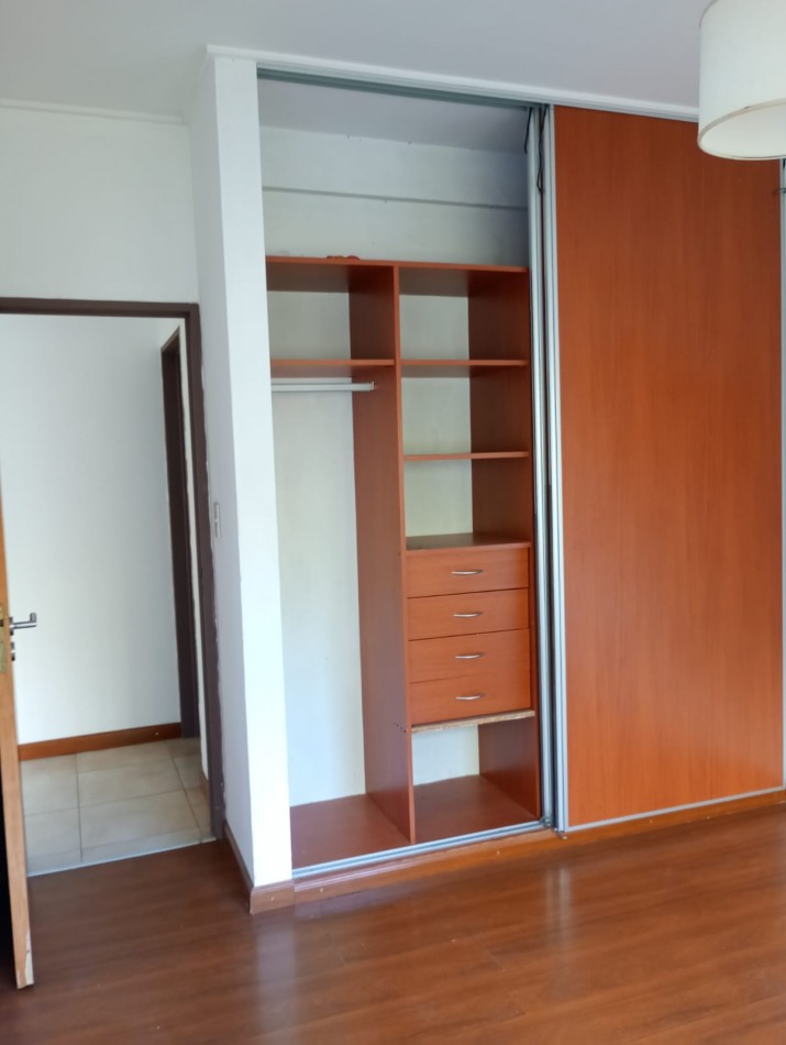 ALQUILER DPTO UN DORM EN 60 Y 3