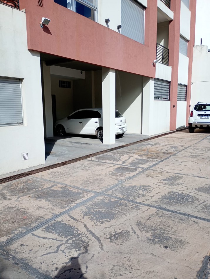 ALQUILER DPTO UN DORM EN 60 Y 3