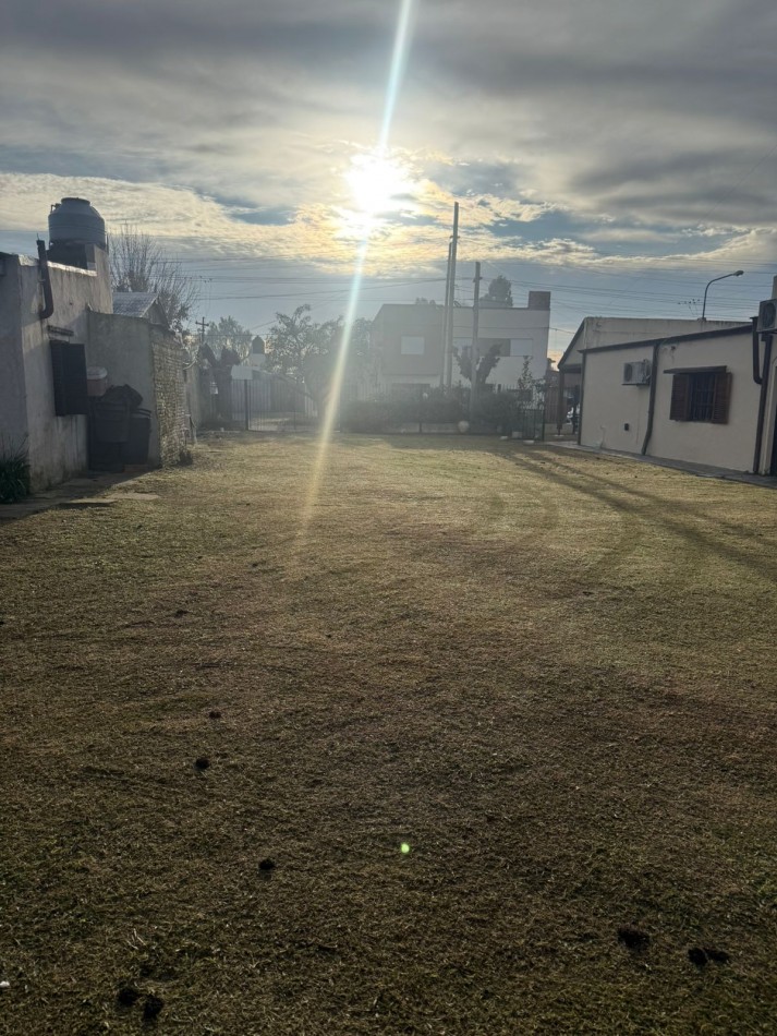 ALQUILER CASA EN 151 Y 71