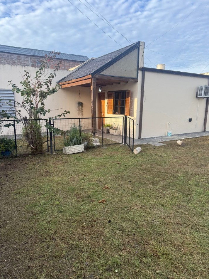 ALQUILER CASA EN 151 Y 71