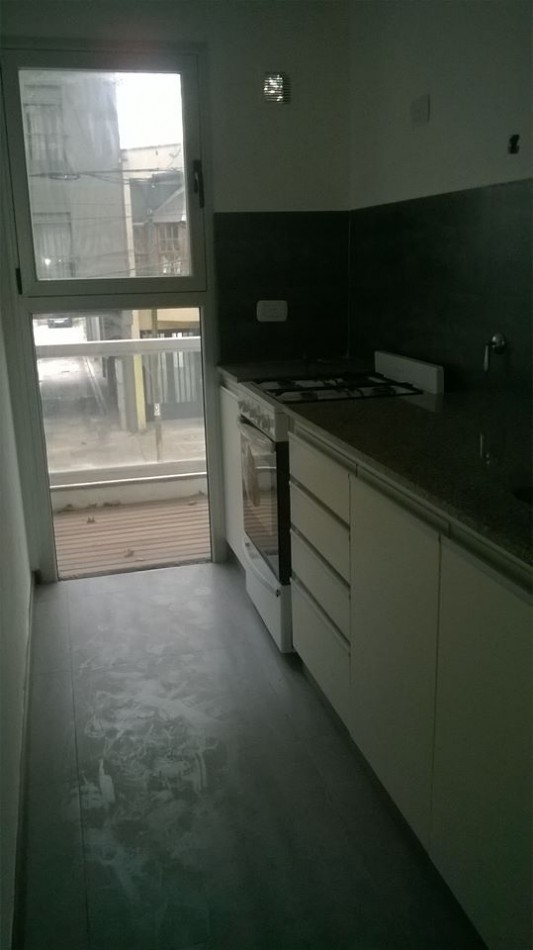 Alquiler depto 2 dorm + cochera 42 e/10 y 11