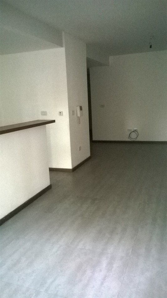 Alquiler depto 2 dorm + cochera 42 e/10 y 11