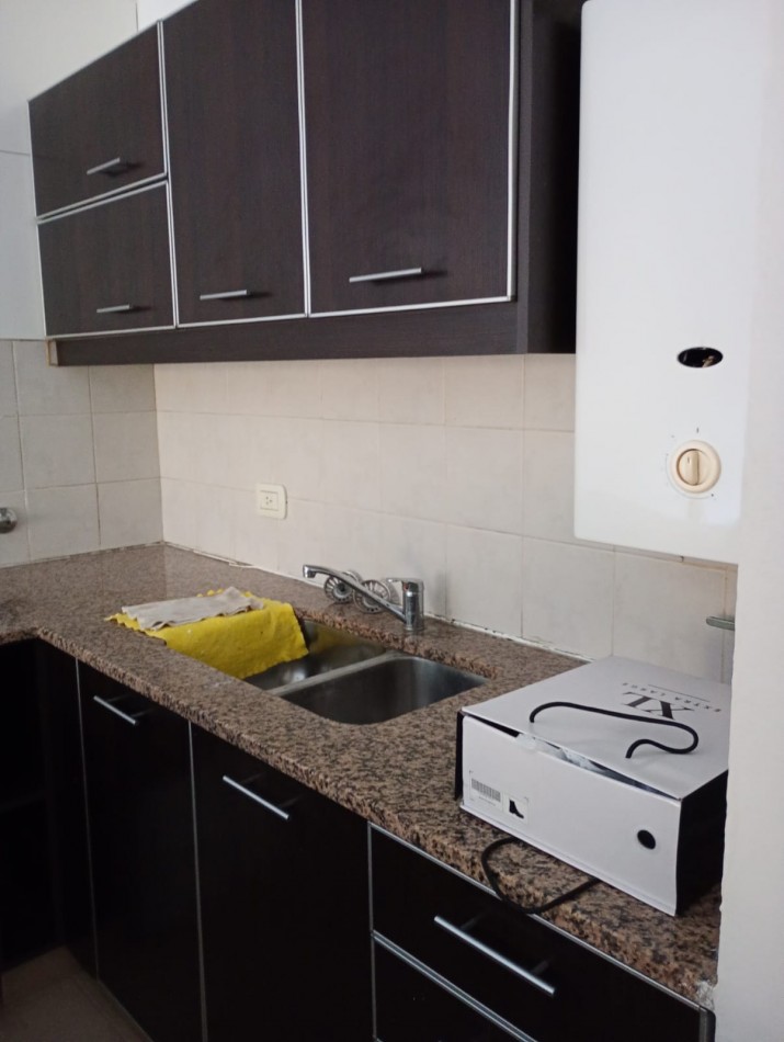 Alquiler ph de 1 dormitorio c/patio 68 e/3 y 4 