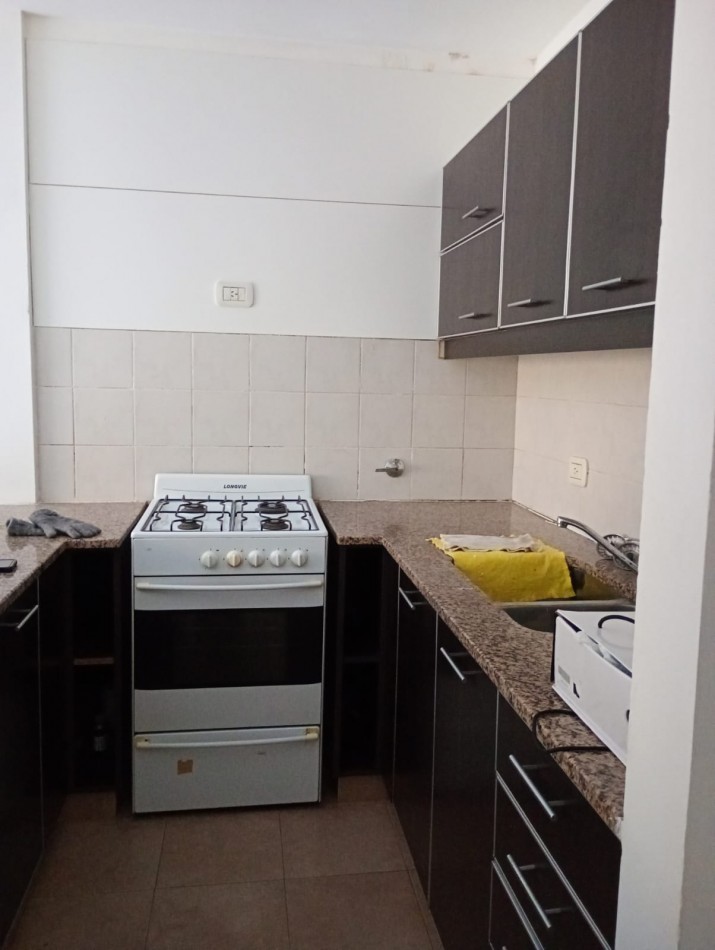 Alquiler ph de 1 dormitorio c/patio 68 e/3 y 4 