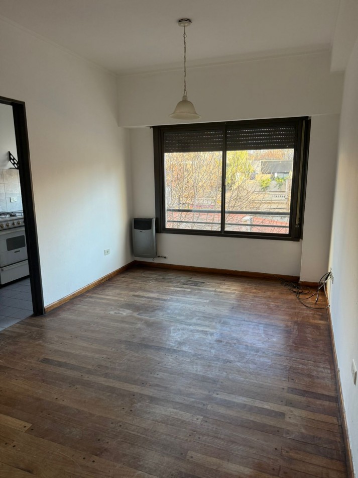 ALQUILER DPTO UN DORM EN 59 Y 8 CON COCHERA