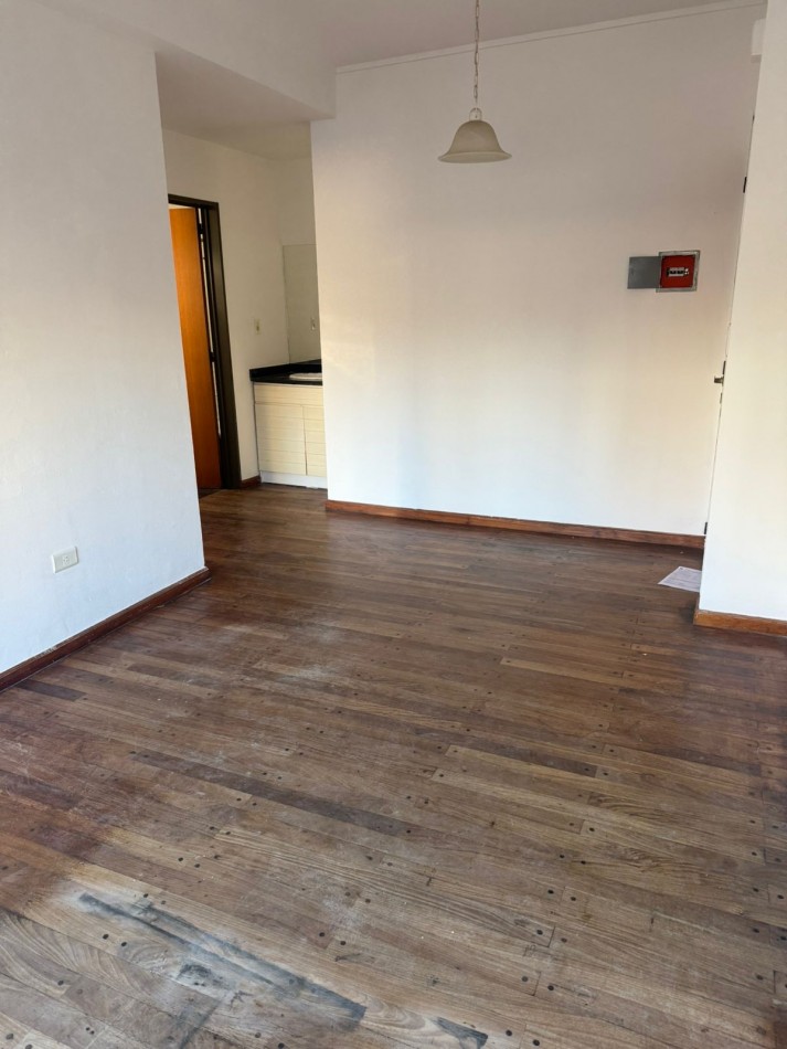 ALQUILER DPTO UN DORM EN 59 Y 8 CON COCHERA