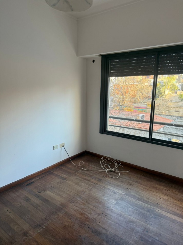 ALQUILER DPTO UN DORM EN 59 Y 8 CON COCHERA