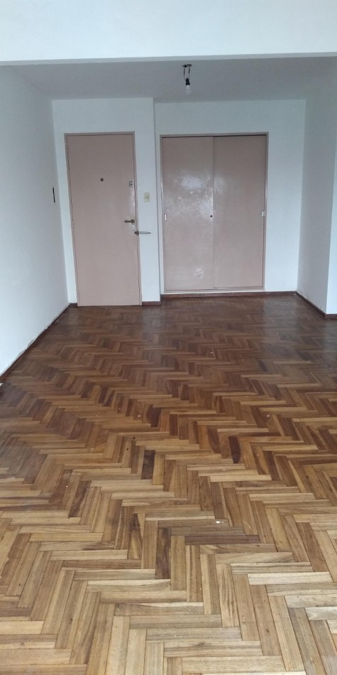 ALQUILER MONOAMBIENTE EN 54 Y 6