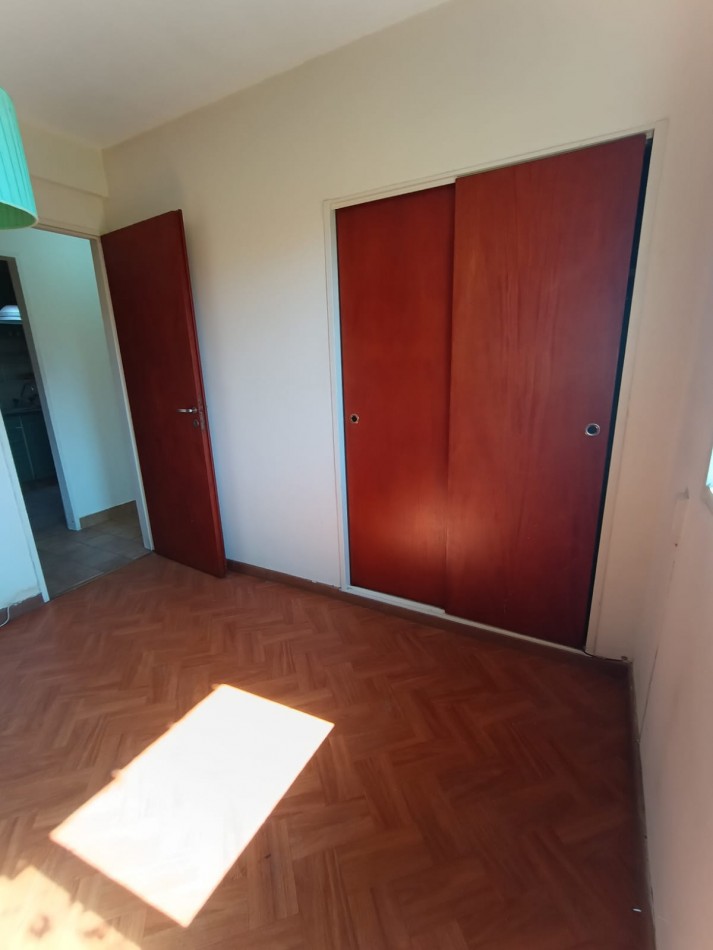 Alquiler depto 2 dormitorios 31 y 523