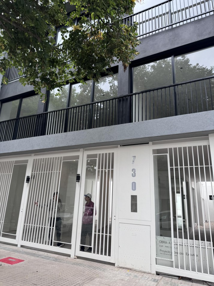 ALQUILER OFICINA EN 15 Y 46