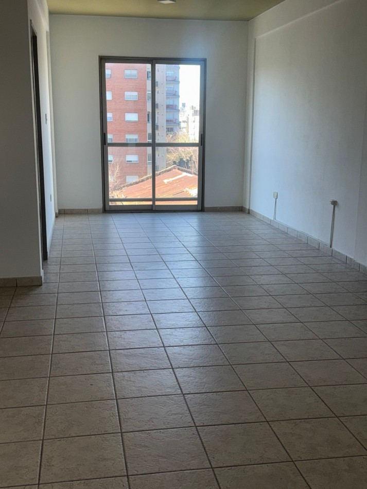 ALQUILER DPTO UN DORM CON COCHERA