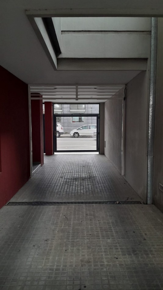 Alquiler cochera 57 e/1 y 2