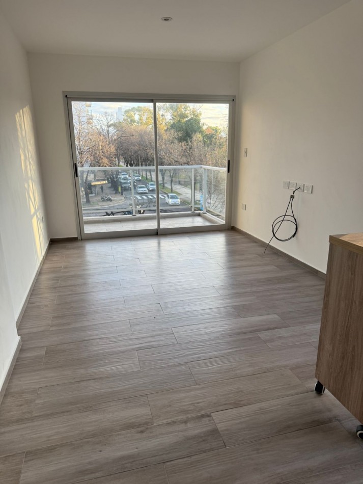 ALQUILER DPTO UN DORM 54 Y 25