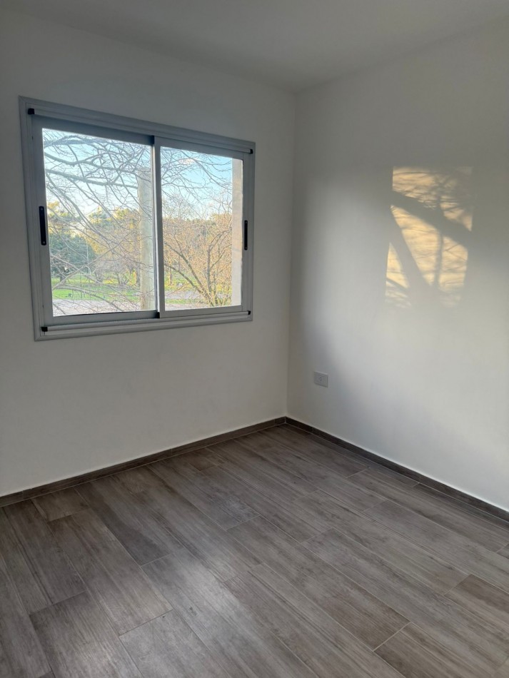 ALQUILER DPTO UN DORM 54 Y 25