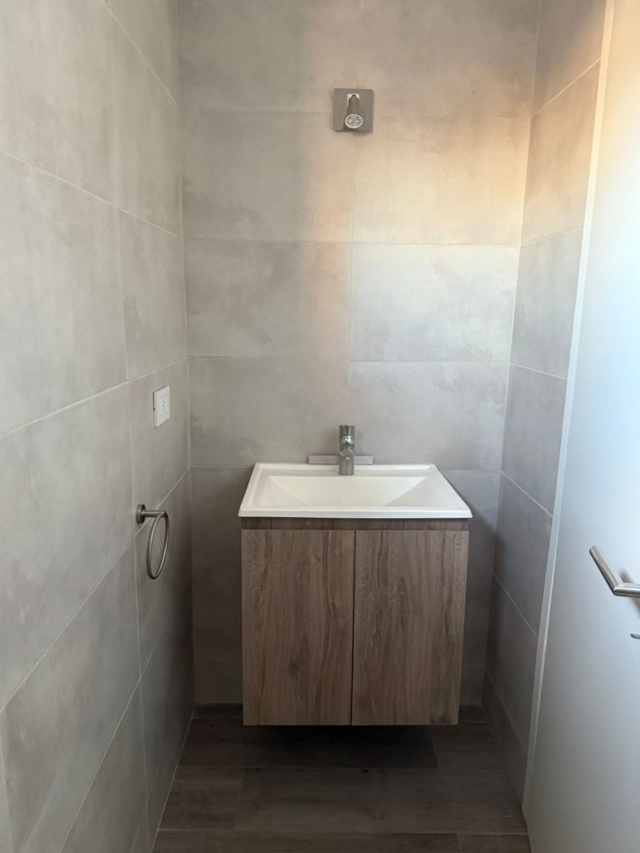 ALQUILER DPTO UN DORM 54 Y 25