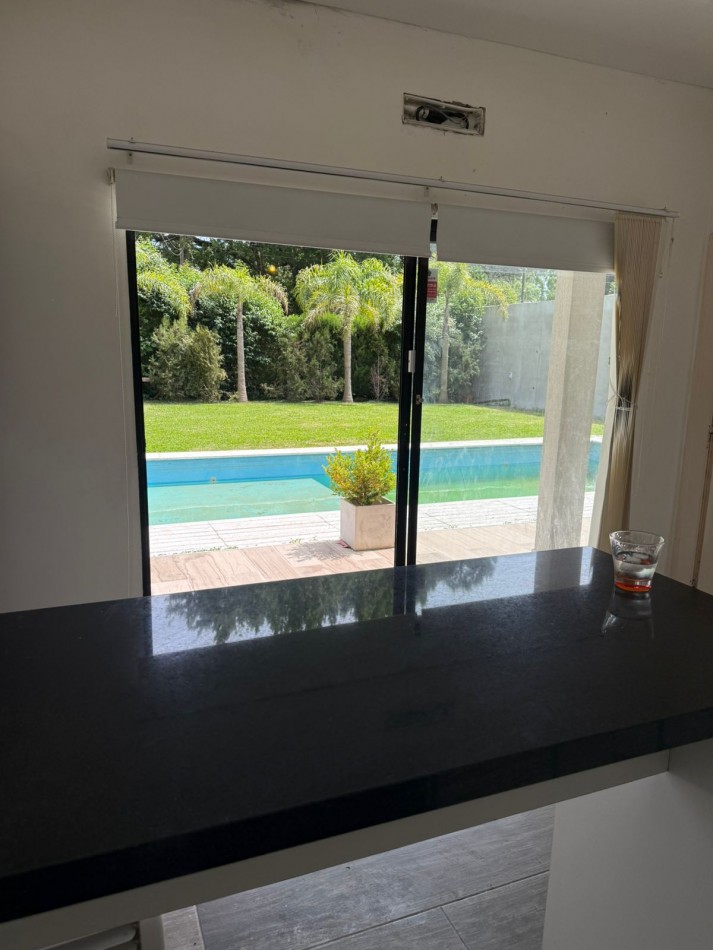 VENTA CASA 1 DORMITORIO 603 ENTRE 115 Y 116