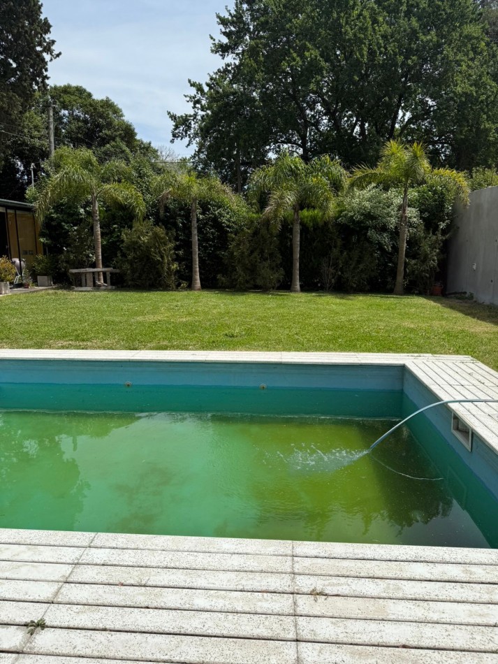 VENTA CASA 1 DORMITORIO 603 ENTRE 115 Y 116