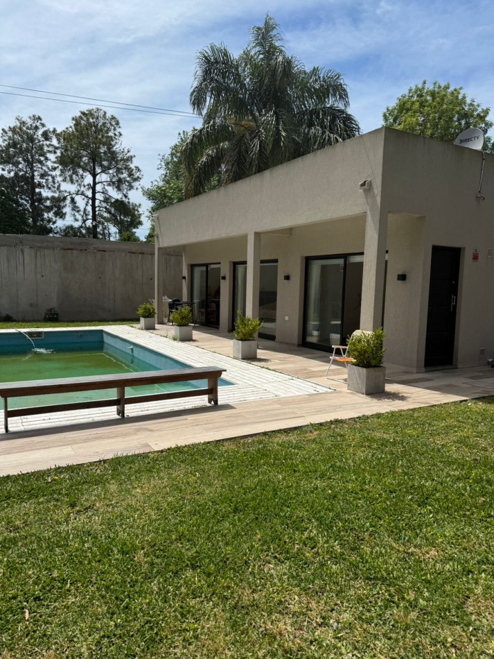 VENTA CASA 1 DORMITORIO 603 ENTRE 115 Y 116