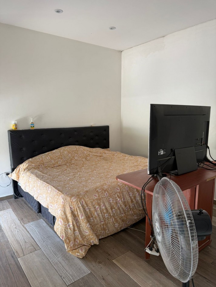 VENTA CASA 1 DORMITORIO 603 ENTRE 115 Y 116