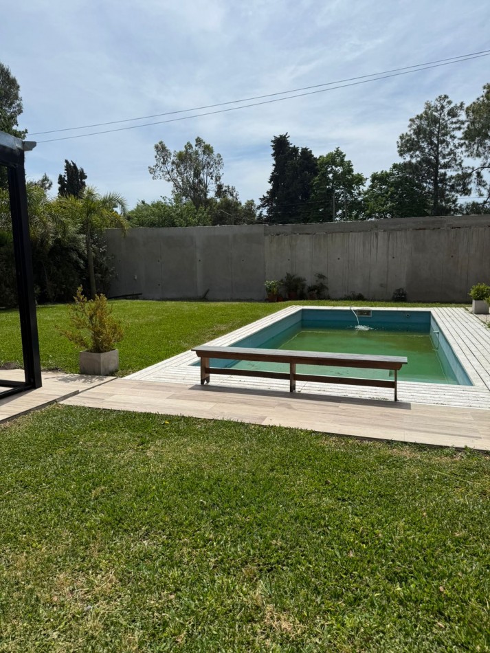 VENTA CASA 1 DORMITORIO 603 ENTRE 115 Y 116