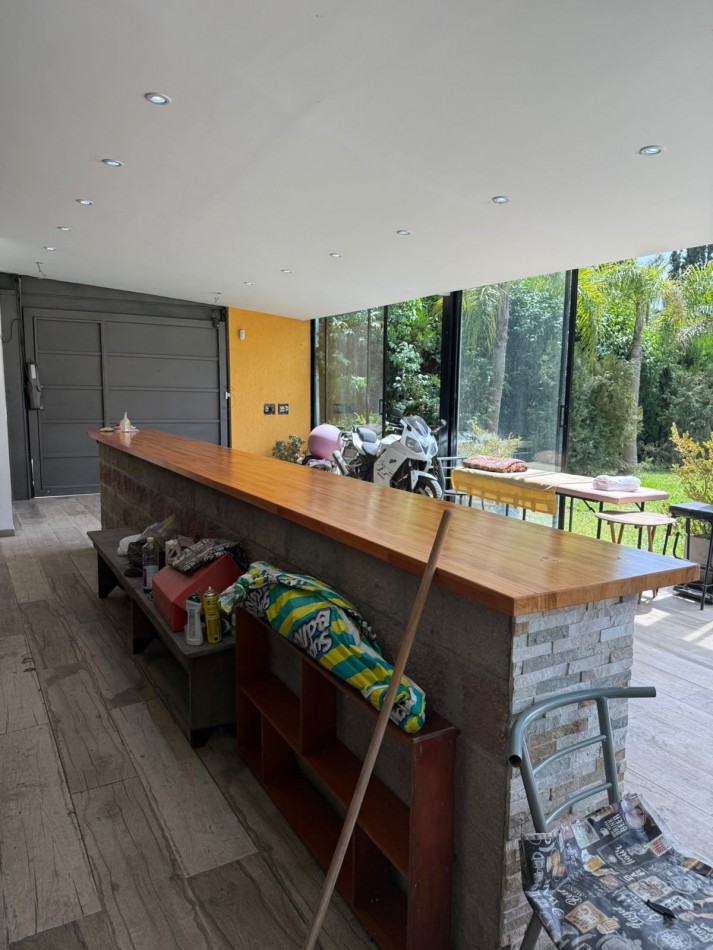 VENTA CASA 1 DORMITORIO 603 ENTRE 115 Y 116