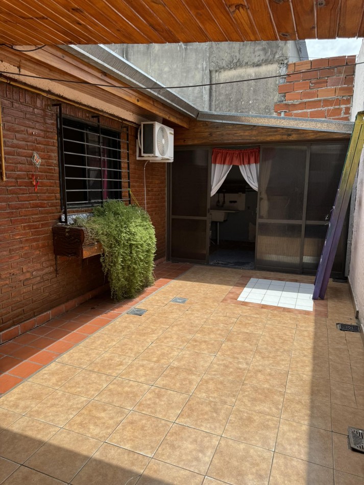 ALQUILER PH CON PATIO EN 60 Y 23