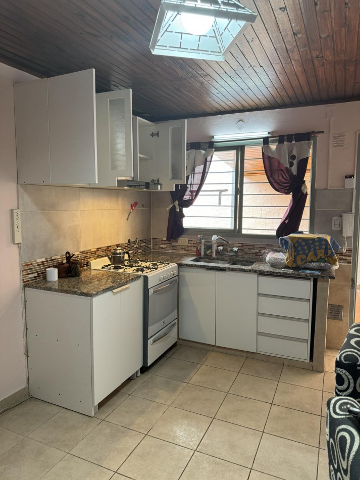 ALQUILER PH CON PATIO EN 60 Y 23