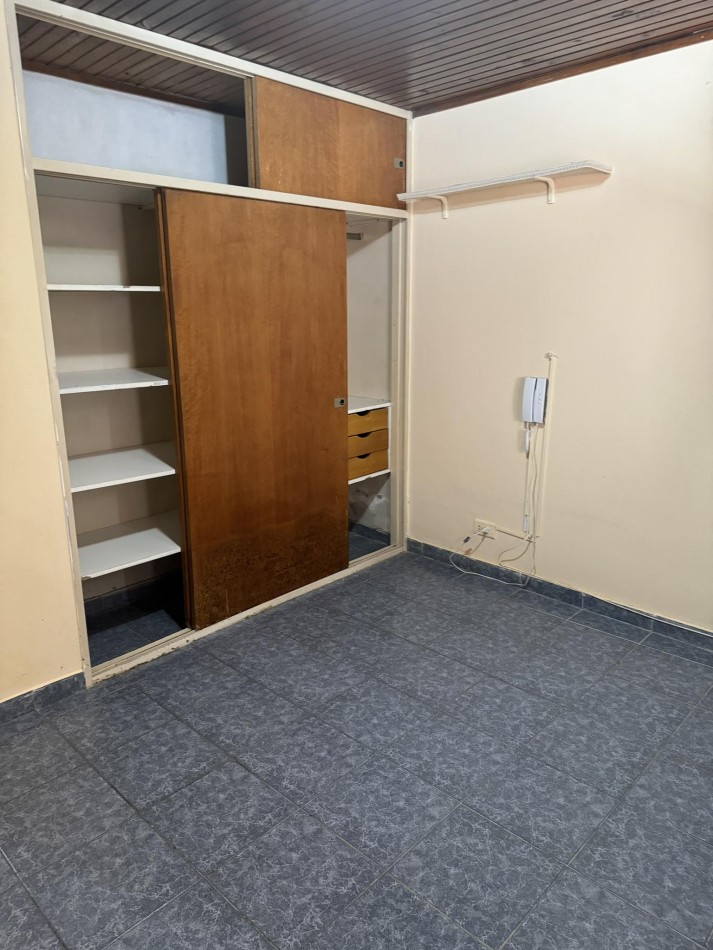 ALQUILER PH CON PATIO EN 60 Y 23