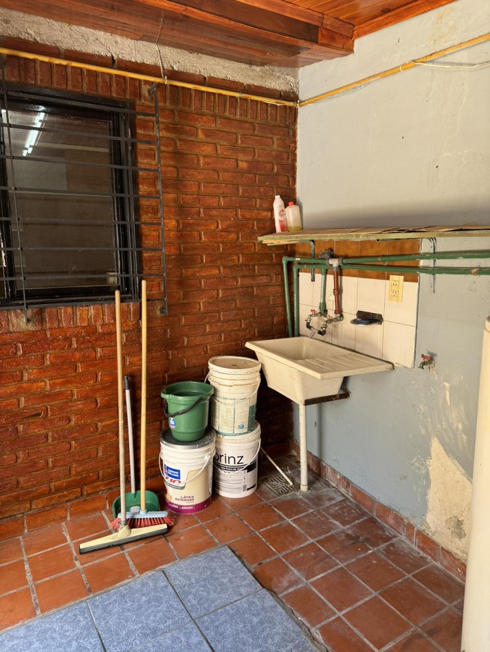 ALQUILER PH CON PATIO EN 60 Y 23