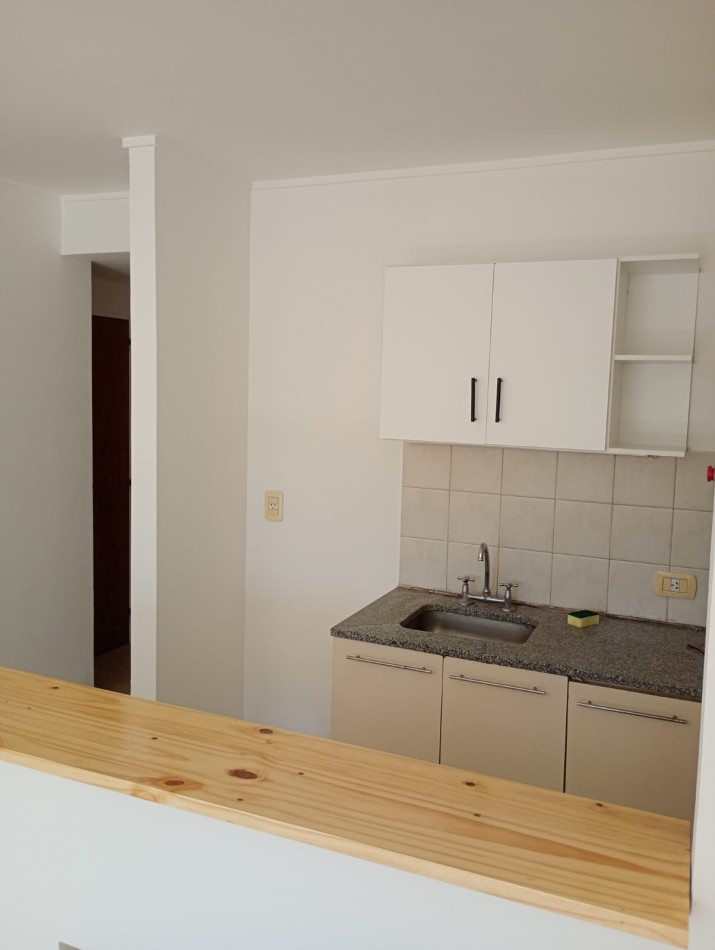 ALQUILER MONOAMBIENTE 5 60 Y 61