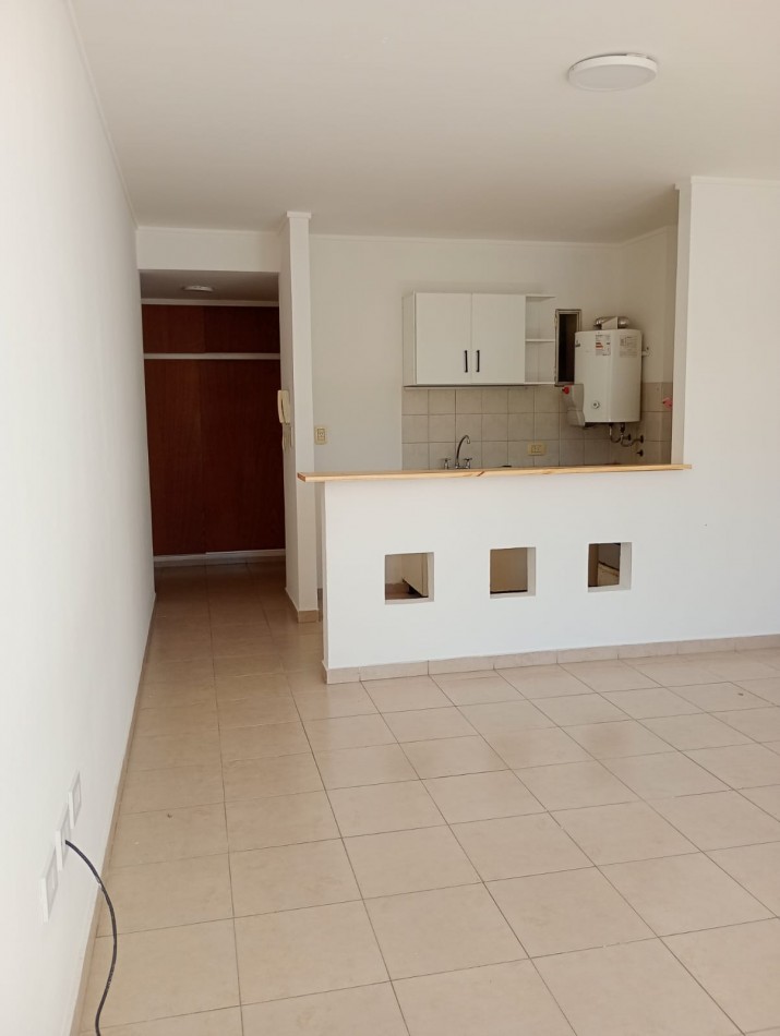 ALQUILER MONOAMBIENTE 5 60 Y 61