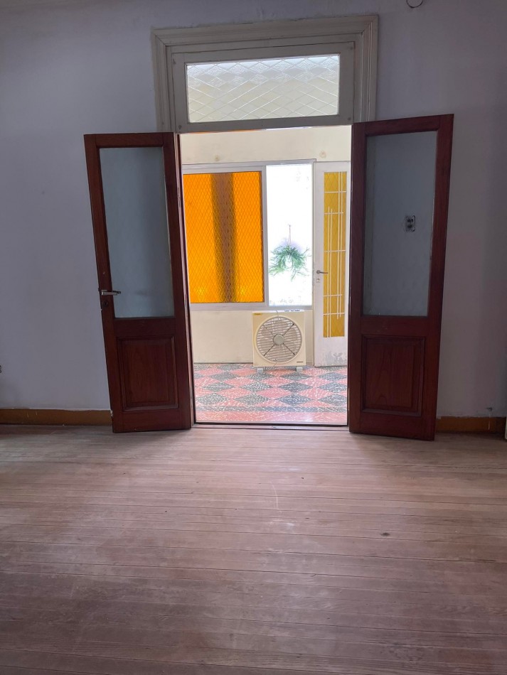 ALQUILER CASA DE DOS DORM EN 23 Y 66