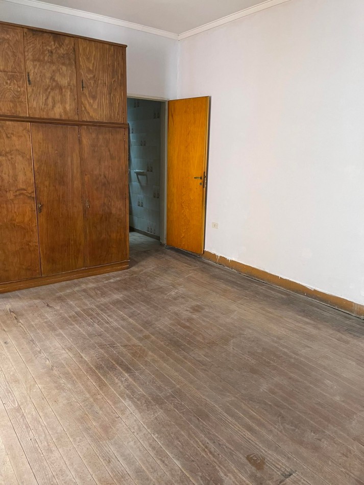 ALQUILER CASA DE DOS DORM EN 23 Y 66