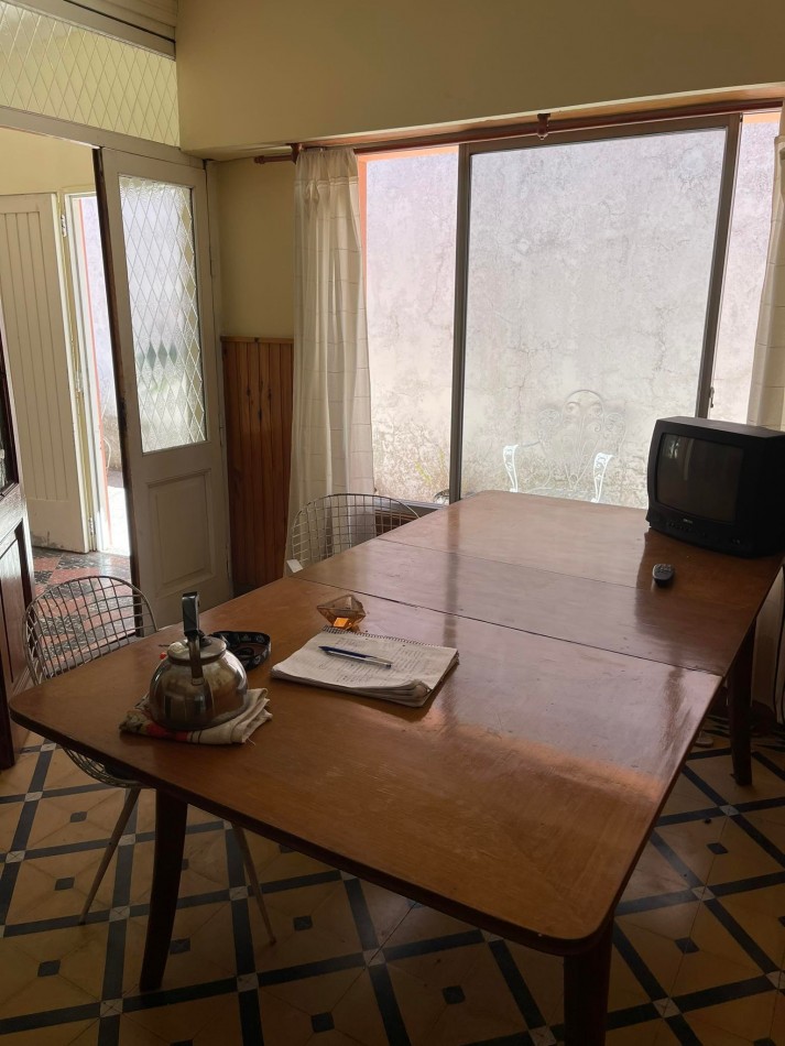 ALQUILER CASA DE DOS DORM EN 23 Y 66