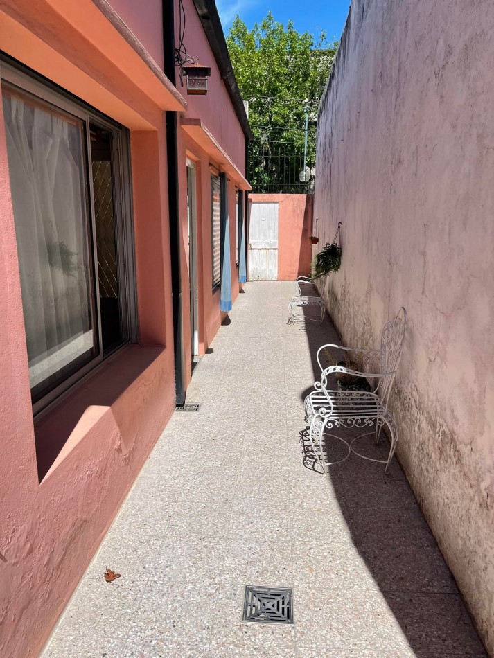 ALQUILER CASA DE DOS DORM EN 23 Y 66