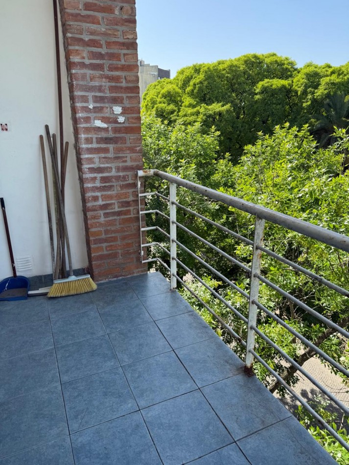 ALQUILER DTO UN DORM Y COCHERA EN 1 Y 66