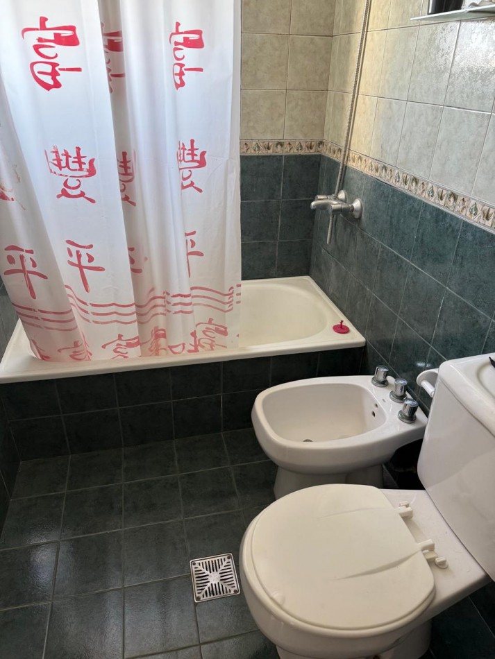 ALQUILER DTO UN DORM Y COCHERA EN 1 Y 66