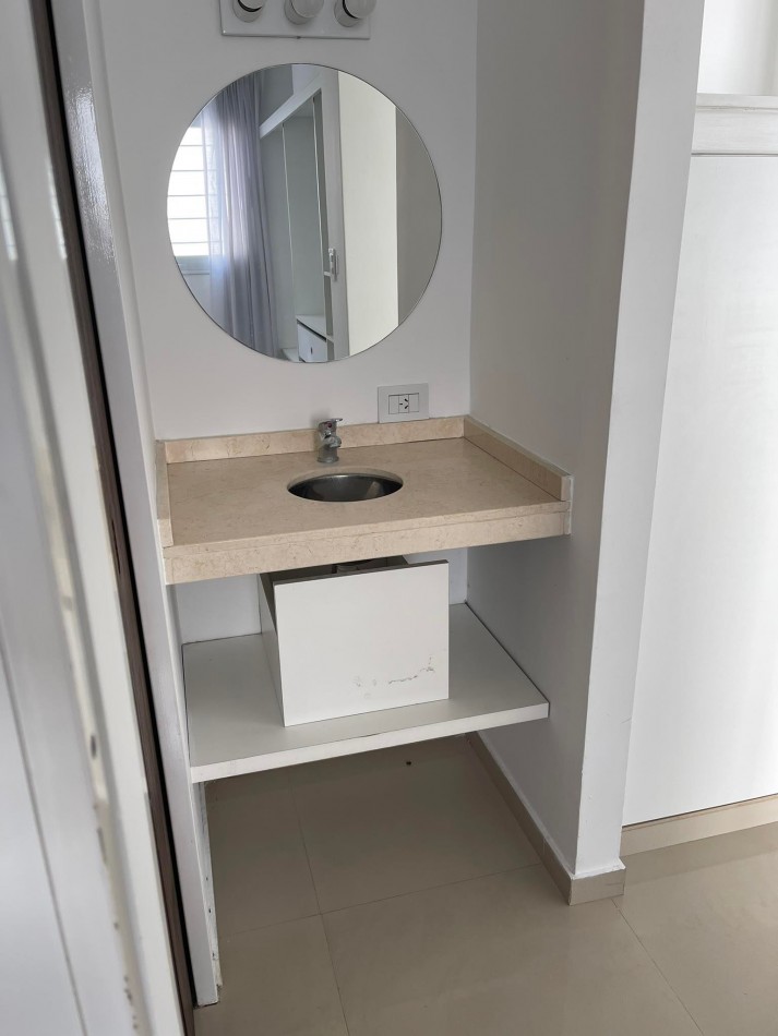 ALQUILER PH UN DORM CON COCHERA EN 22 Y 72