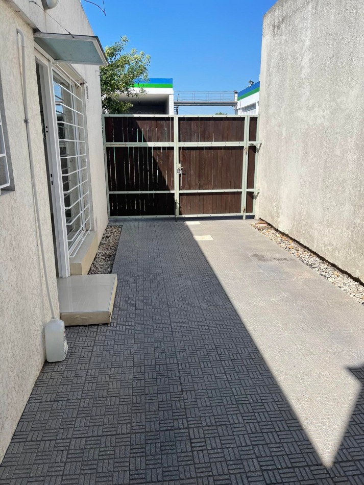 ALQUILER PH UN DORM CON COCHERA EN 22 Y 72