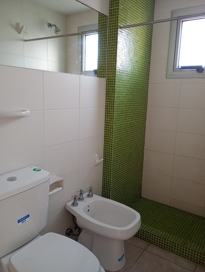 VENTA Monoambiente en Av. 13 y 64